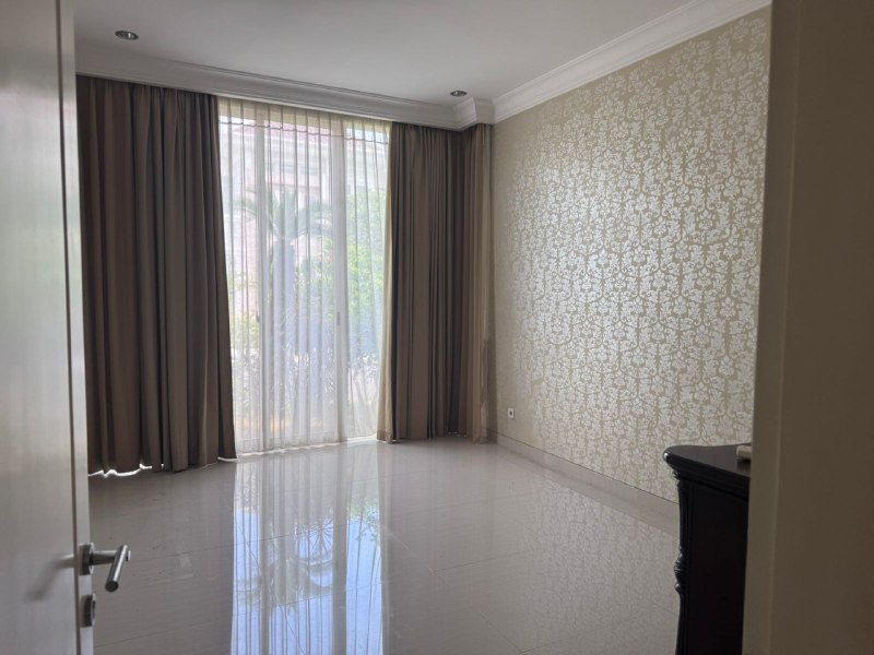 Dijual Rumah Mewah Premium Siap Huni di Kawasan La Riz Wood Pakuwon Indah Surabaya Barat - Thumbnail 6