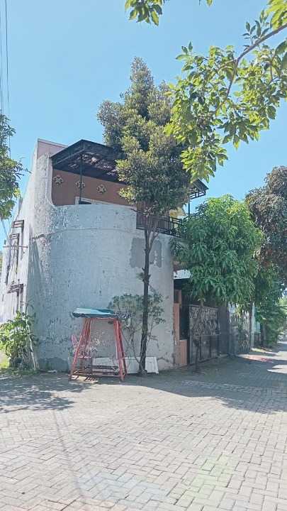 Dijual Rumah 2 Lantai Full Bangunan Siap Huni di De' Alamuda Residence, Klumprik Pdam, Balas Klumprik, Surabaya Barat - Image 1
