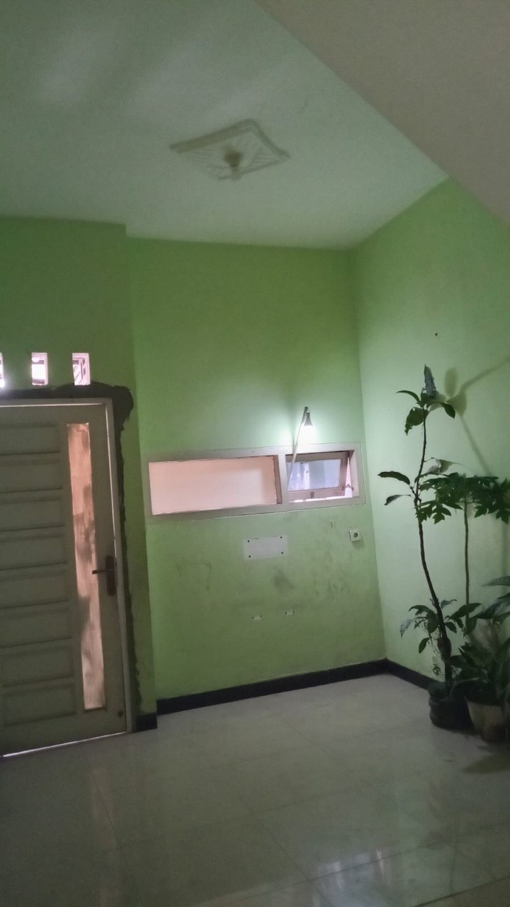 Dijual Rumah 2 Lantai Full Bangunan Siap Huni di De' Alamuda Residence, Klumprik Pdam, Balas Klumprik, Surabaya Barat - Thumbnail 6