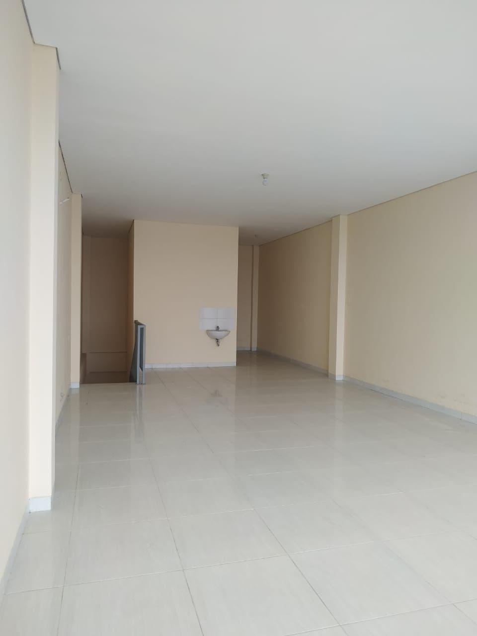Dijual/Disewakan Ruko 3 Lantai Strategis Siap Untuk Usaha di Wilayah Jalan Raya Menganti Babatan Wiyung Surabaya Barat - Thumbnail 2