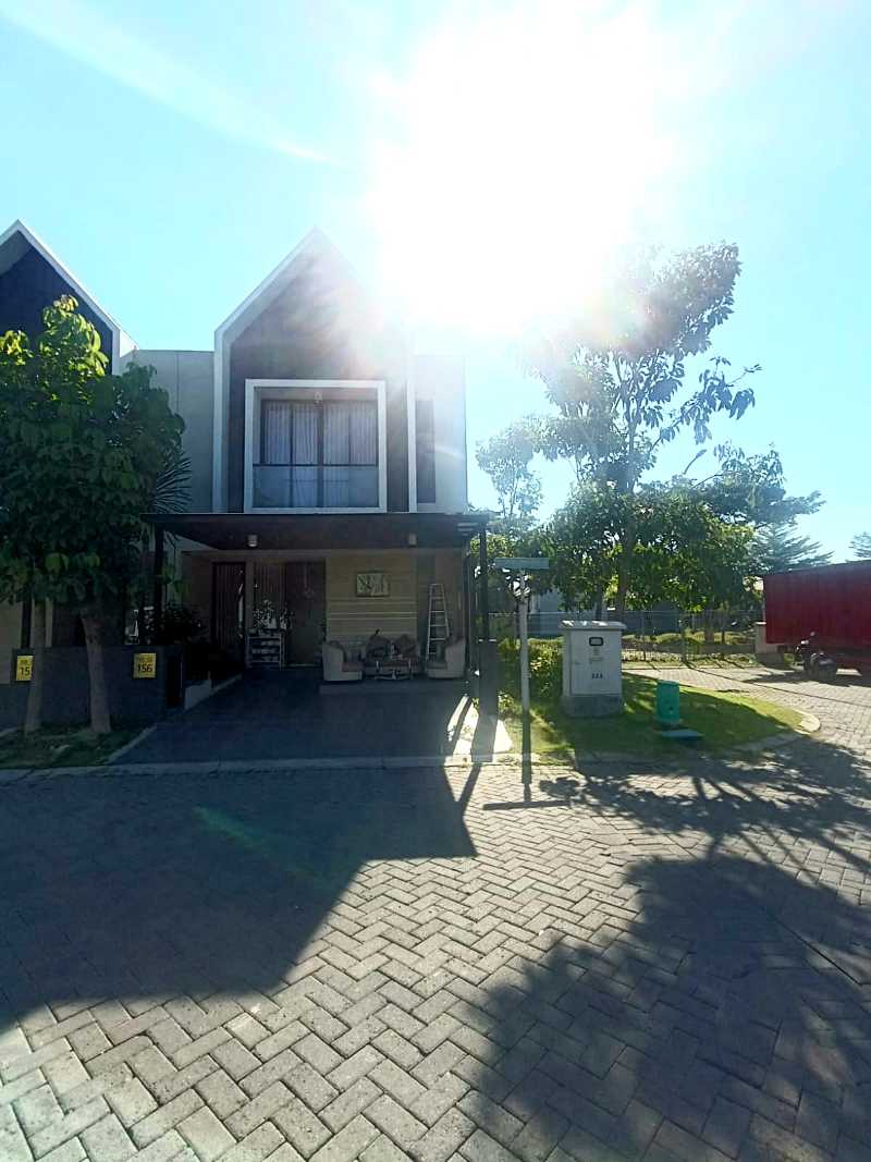 DISEWAKAN rumah hook furnished di Northwest Park Citraland, Surabaya Barat - Image 1