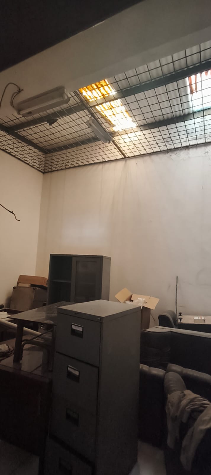 Dijual Ruko 3 Lantai Komersial Kawasan Favorit Pengusaha di Darmo Permai Selatan Surabaya Barat - Thumbnail 7