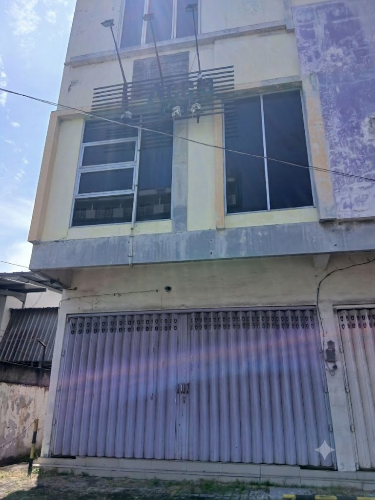 DIJUAL Ruko 3,5 Lantai + Interior Cafe, Seberang Proyek Apartemen TRIVM, Kuwukan, Lakarsantri, Surabaya Barat