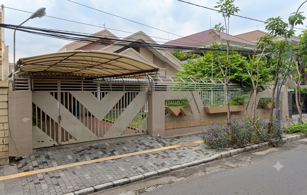 DISEWAKAN Rumah Komersial Besar, Cocok Kantor/Bank/Gym/Resto, Raya Kertajaya Indah, Mulyorejo, Surabaya Timur