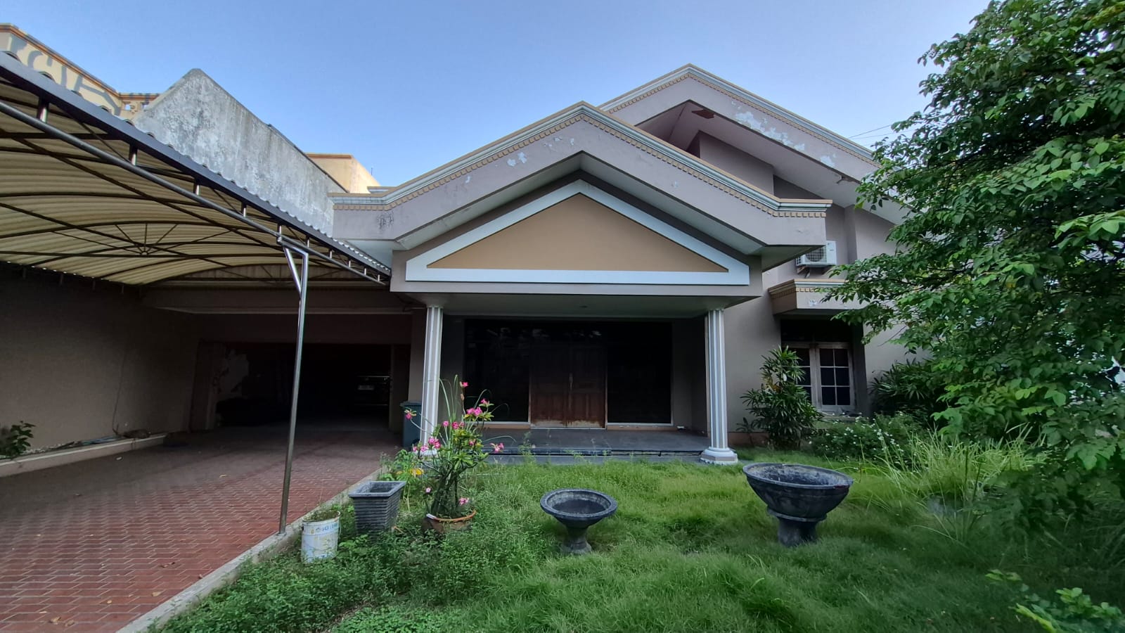 Disewakan Rumah Komersial Besar Cocok Untuk Kantor di Raya Kertajaya Indah, Mulyorejo, Surabaya Timur - Thumbnail 2