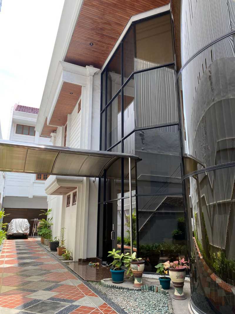Dijual Rumah Lokasi Prestisius Strategis Mewah di Kawasan Cempaka Surabaya Pusat - Thumbnail 7