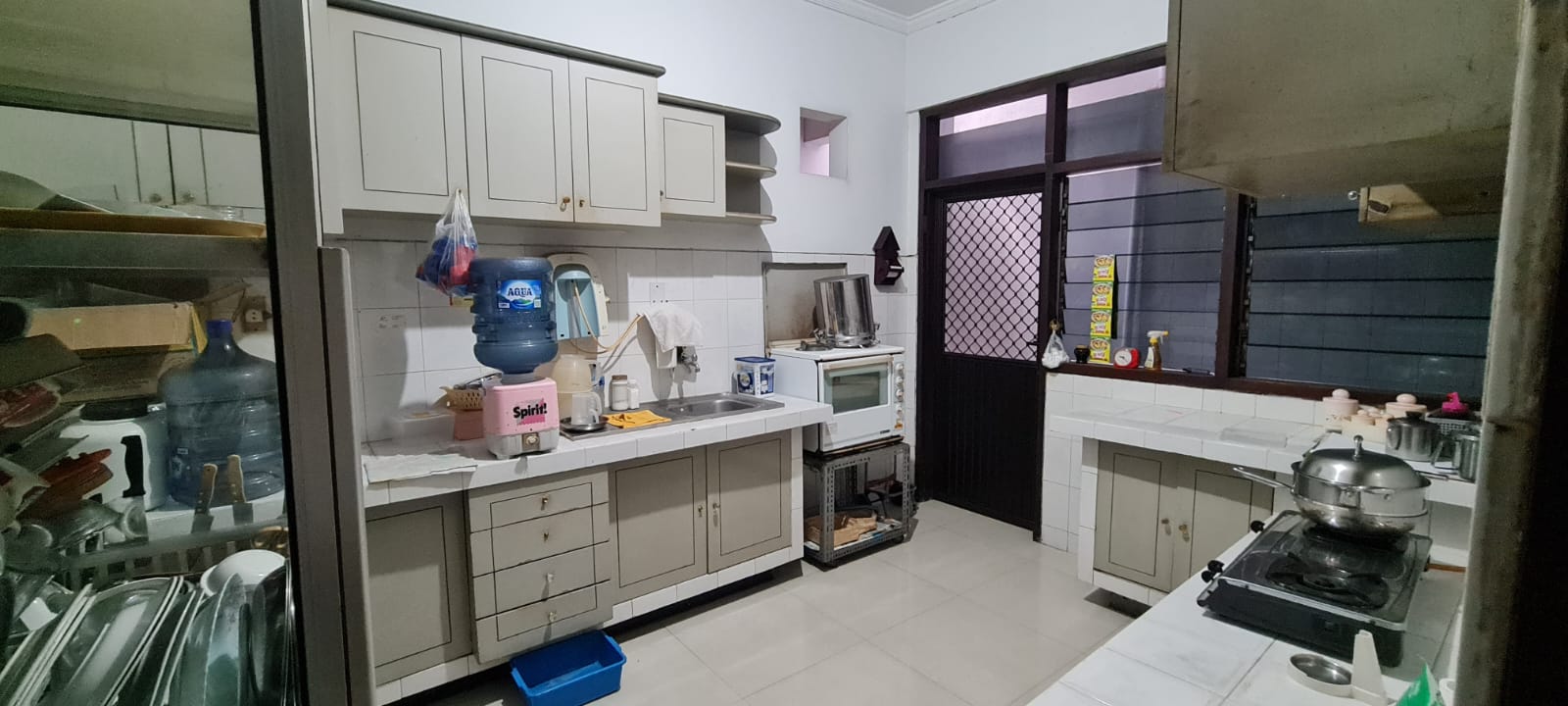 Dijual Rumah Mewah 2 Lantai Full Furnished di Kawasan Elite Darmo, Wonokromo, Surabaya Selatan - Thumbnail 4