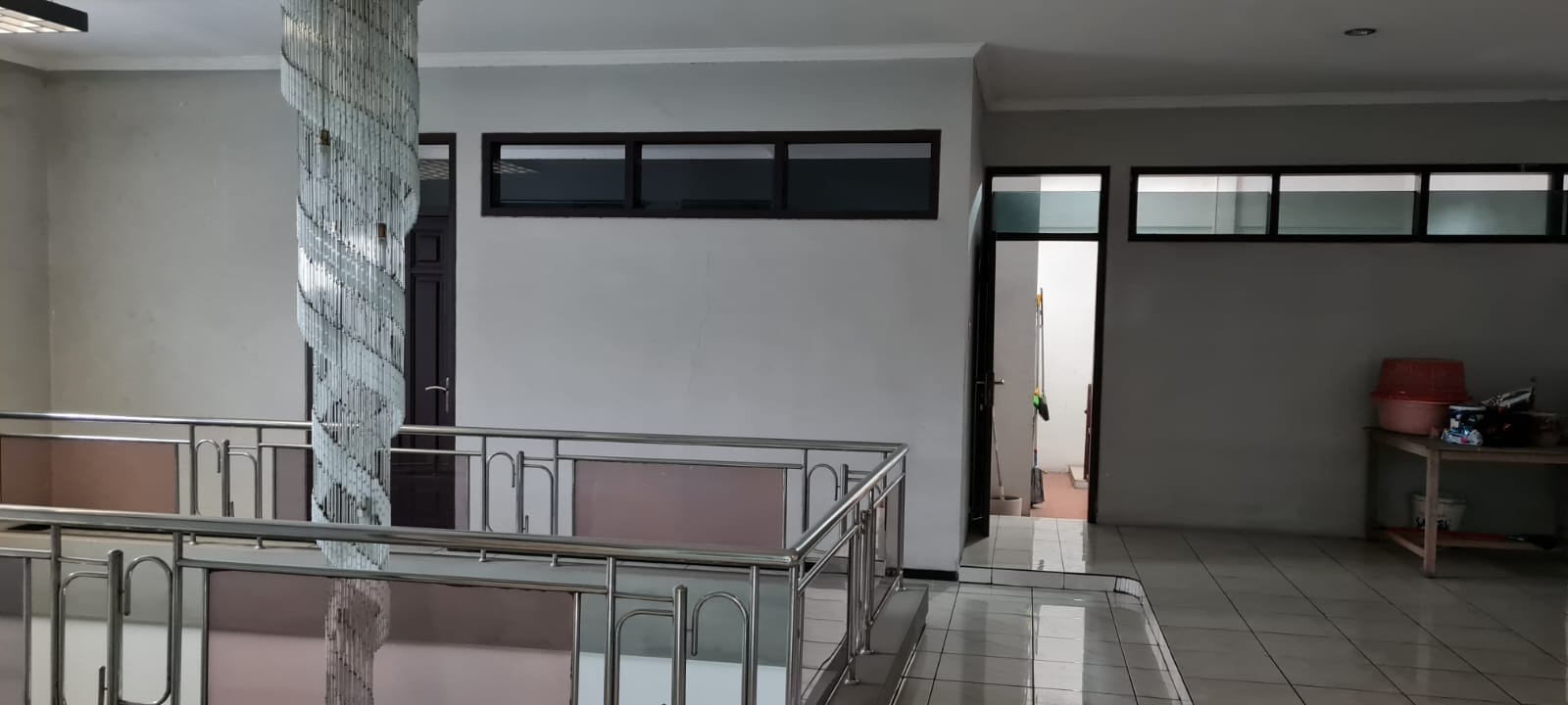 Dijual Rumah Mewah 2 Lantai Full Furnished di Kawasan Elite Darmo, Wonokromo, Surabaya Selatan - Thumbnail 5