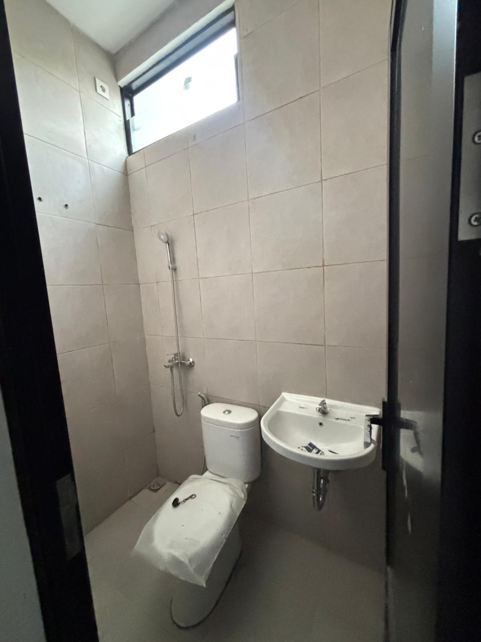 Dijual Cepat Rumah Baru Gress di Regency One Eastpoint Surabaya Timur - Thumbnail 3