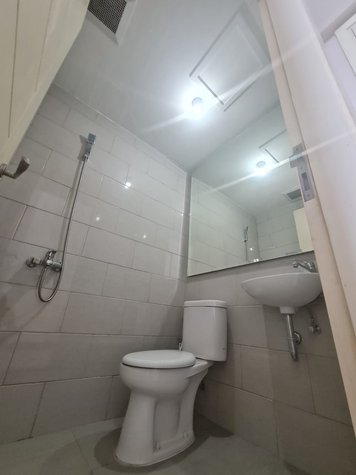 Apartemen Bagus Dijual di Benson Pakuwon Indah Surabaya Barat - Thumbnail 6