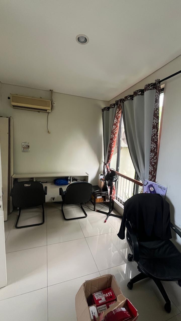 Dijual Rumah Termurah Northwest Lake Citraland Surabaya Barat - Thumbnail 4