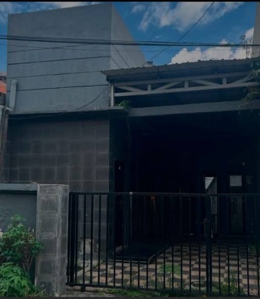 Dijual Murah Rumah Strategis di Kencana Sari Timur Surabaya Barat