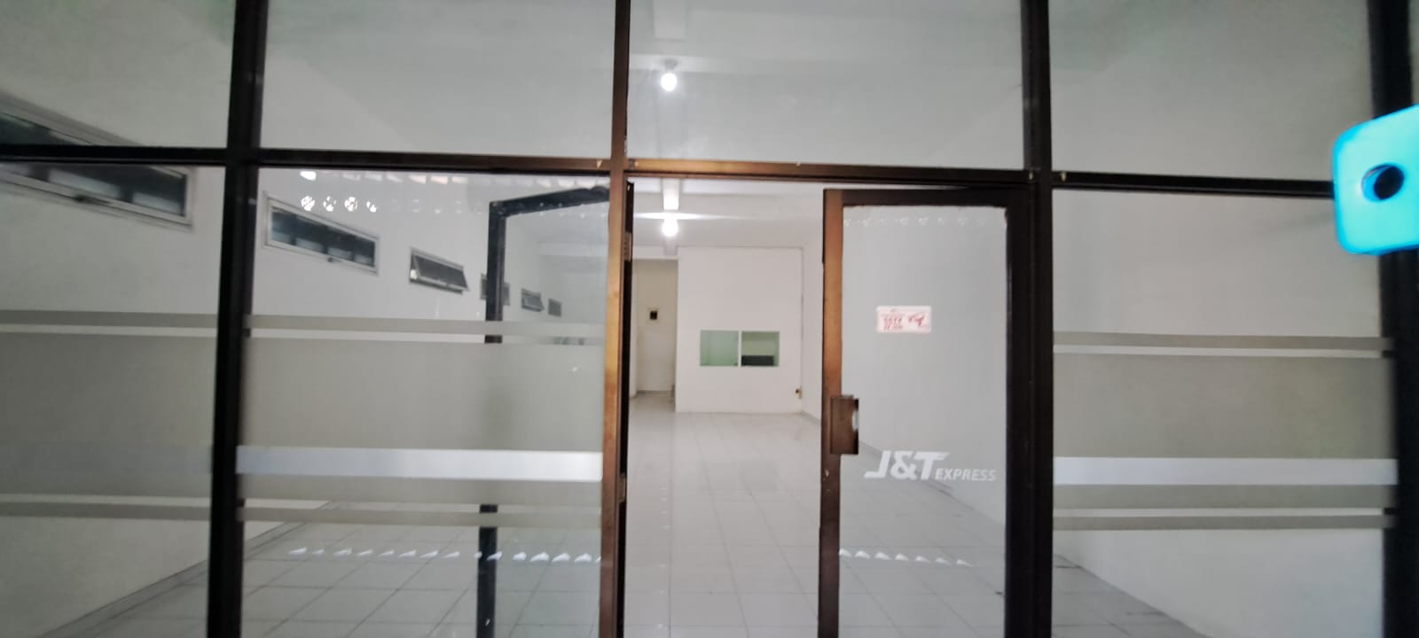 Disewakan Ruko Strategis 2 Lantai di Kawasan Kandangan, Surabaya Barat - Thumbnail 2