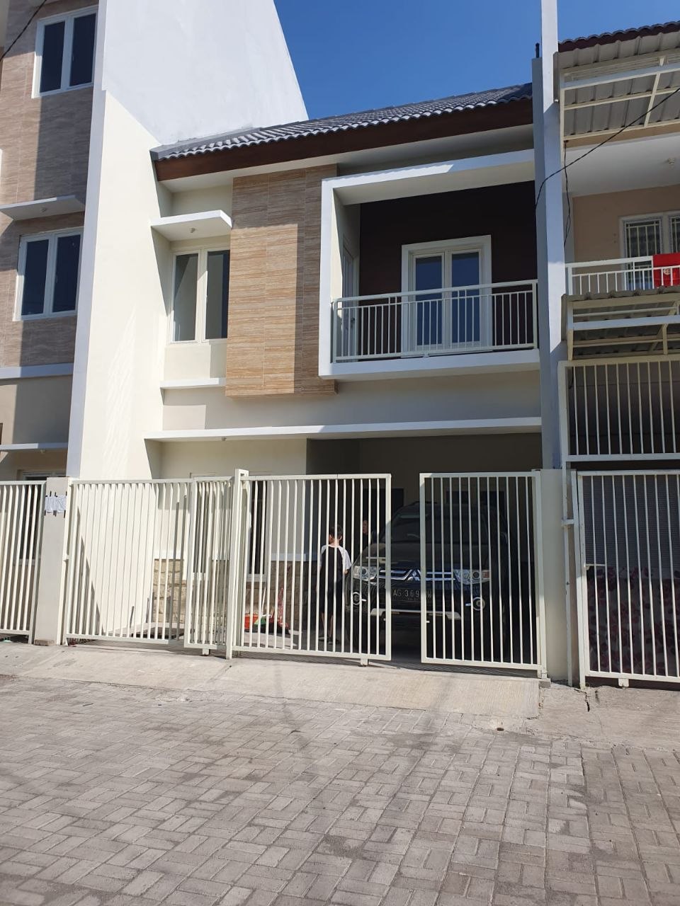 DIJUAL Rumah Semi Furnished, Dekat UK Petra & Raya A. Yani, Kutisari, Tenggilis Mejoyo, Surabaya Selatan