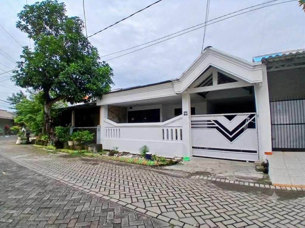 DIJUAL/DISEWA Rumah Siap Huni, Kawasan Asri & Tenang, Wisma Lidah Kulon, Lakarsantri, Surabaya Barat