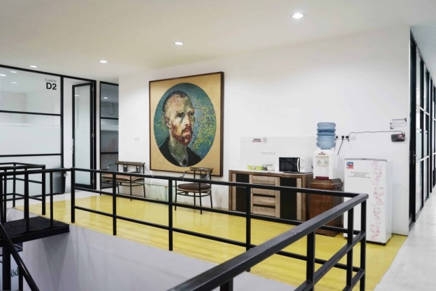 DIJUAL/DISEWAKAN Gedung Kantor 2 Lantai, Halaman Parkir Luas, Raya Lidah Wetan, Lakarsantri, Surabaya Barat - Thumbnail 5