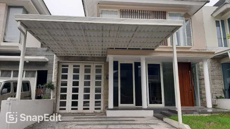 Dijual atau disewakan rumah siap huni di kawasan The Greenlake Citraland, Surabaya Barat