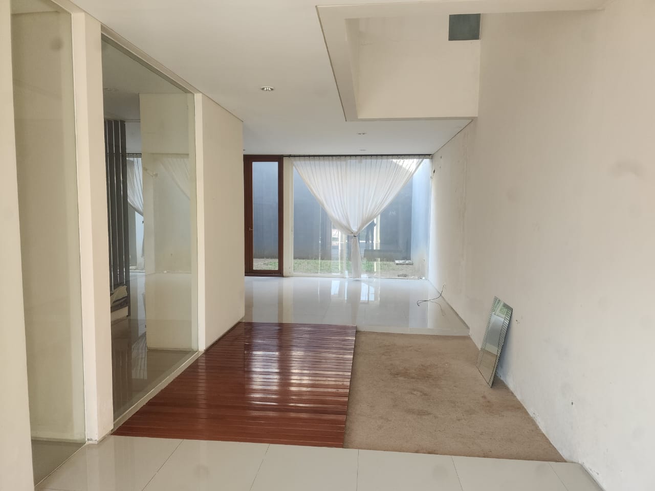 Dijual/ Disewakan Apartemen Voila Ciputra World Surabaya Barat - Thumbnail 2